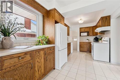 194 Franklin Street S, Kitchener, ON - Indoor Photo Showing Kitchen