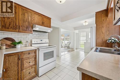 194 Franklin Street S, Kitchener, ON - Indoor Photo Showing Kitchen With Double Sink