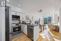 PH01 - 15 WINDERMERE AVENUE Toronto, ON M6S 5A2