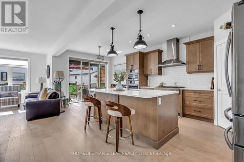 2195 Ironwood Road, London South, ON - Indoor Photo Showing Kitchen With Stainless Steel Kitchen With Upgraded Kitchen