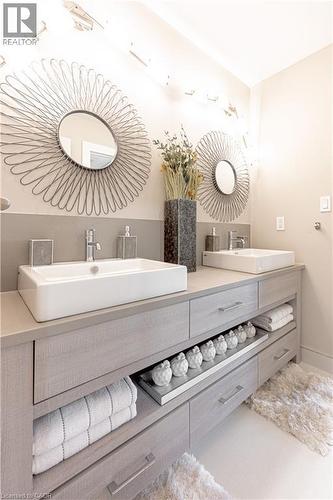 Bathroom with double vanity and a sink - 477 Blair Creek Drive, Kitchener, ON - Indoor Photo Showing Bathroom