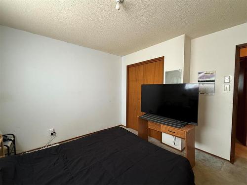 229 Swan River Drive, Swan River, MB - Indoor