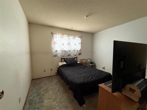 229 Swan River Drive, Swan River, MB - Indoor Photo Showing Bedroom