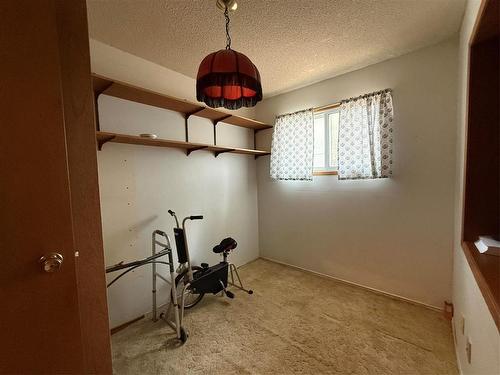 229 Swan River Drive, Swan River, MB - Indoor Photo Showing Other Room