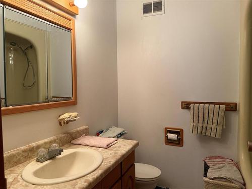 229 Swan River Drive, Swan River, MB - Indoor Photo Showing Bathroom