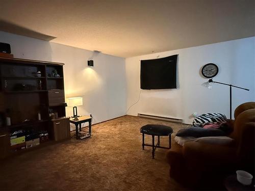 229 Swan River Drive, Swan River, MB - Indoor