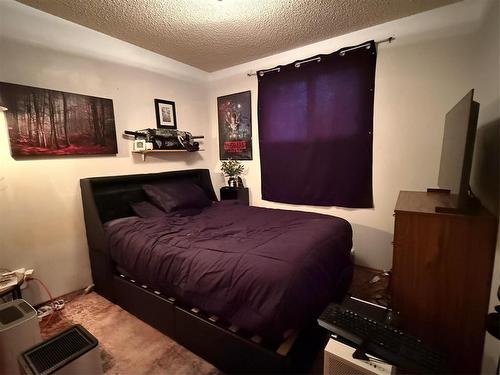 229 Swan River Drive, Swan River, MB - Indoor Photo Showing Bedroom