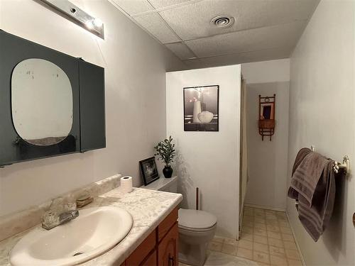 229 Swan River Drive, Swan River, MB - Indoor Photo Showing Bathroom