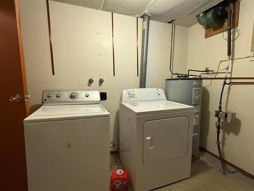 229 Swan River Drive, Swan River, MB - Indoor Photo Showing Laundry Room