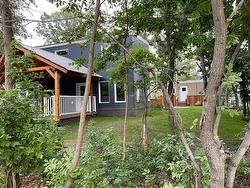 424 Hall Drive Pelican Lake, MB R0K 1G0