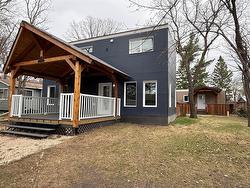 424 Hall Drive  Pelican Lake, MB R0K 1G0