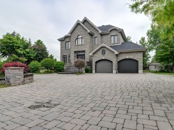 3560 Rue de Loreto  Brossard, QC J4Y 3J7
