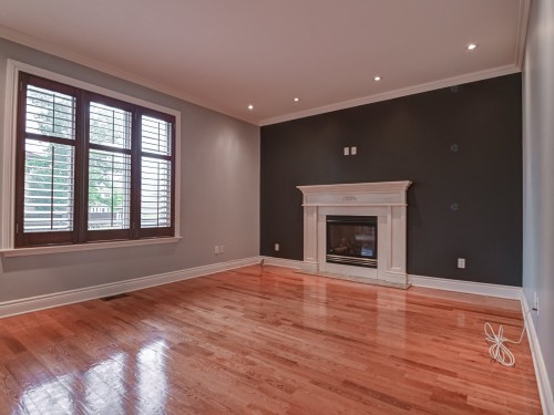 Salle familiale - 3560 Rue De Loreto, Brossard, QC - Indoor With Fireplace
