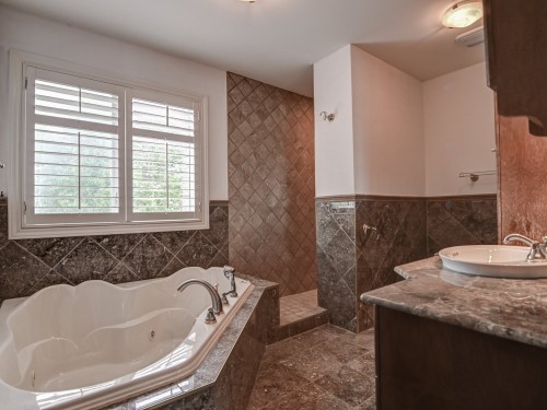 Salle de bains - 3560 Rue De Loreto, Brossard, QC - Indoor Photo Showing Bathroom
