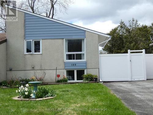 169 CASTLEFRANK ROAD  Ottawa, ON K2L 1T3