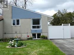 169 CASTLEFRANK ROAD  Ottawa, ON K2L 1T3