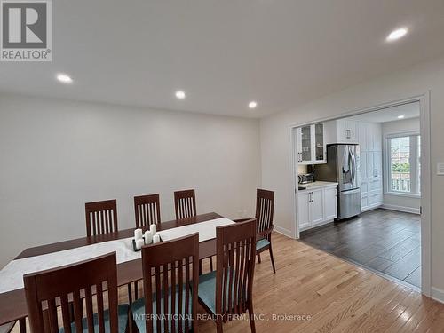 168 Willow Lane, Newmarket, ON - Indoor Photo Showing Dining Room