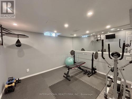 168 Willow Lane, Newmarket, ON - Indoor