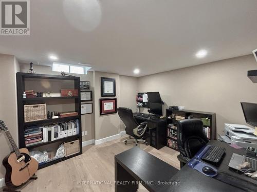 168 Willow Lane, Newmarket, ON - Indoor