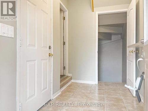 Upper - 26 Millcliff Circle, Aurora, ON - Indoor Photo Showing Other Room