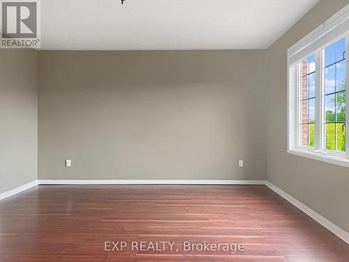 Upper - 26 Millcliff Circle, Aurora, ON - Indoor Photo Showing Other Room