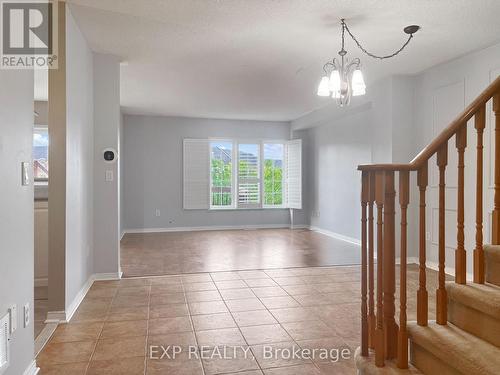 Upper - 26 Millcliff Circle, Aurora, ON - Indoor Photo Showing Other Room