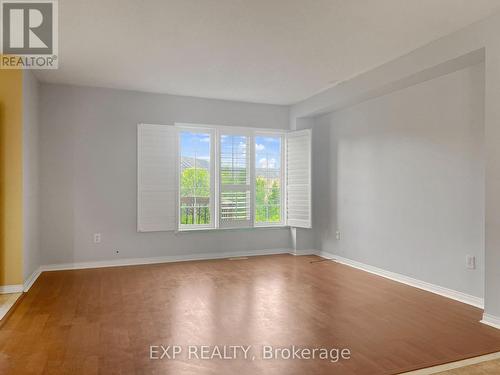 Upper - 26 Millcliff Circle, Aurora, ON - Indoor Photo Showing Other Room
