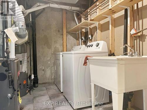 Upper - 26 Millcliff Circle, Aurora, ON - Indoor Photo Showing Laundry Room