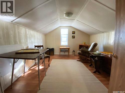1010 Railway Avenue, Elbow, SK - Indoor Photo Showing Other Room
