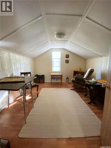 1010 Railway Avenue, Elbow, SK - Indoor Photo Showing Other Room