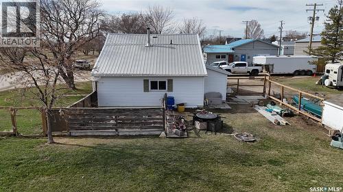 1010 Railway Avenue, Elbow, SK - Outdoor