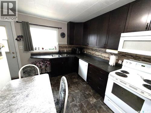 412 Main Street, Hudson Bay, SK - Indoor Photo Showing Kitchen
