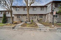 61 - 45 HANSEN ROAD N Brampton, ON L6V 3C5