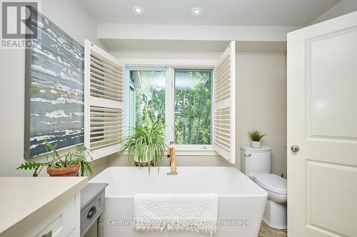 14 Tulip Tree Common, St. Catharines (Grapeview), ON - Indoor Photo Showing Bathroom