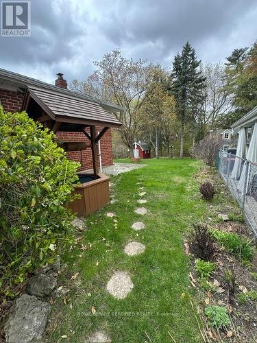 1540 Trotwood Avenue, Mississauga, ON - Outdoor
