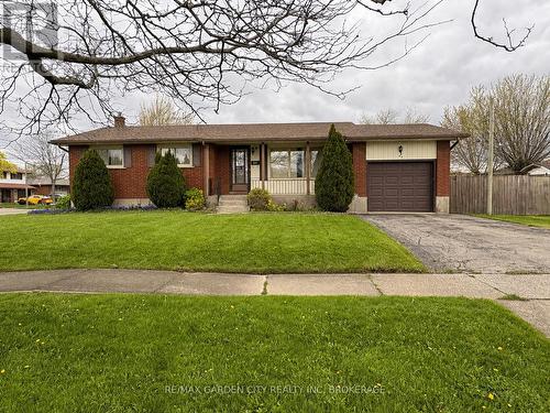 69 STRATHMORE CRESCENT  Welland (Lincoln/Crowland), ON L3B 1B9