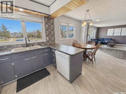 300 Ash Place, Swift Current, SK - Indoor