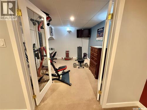 300 Ash Place, Swift Current, SK - Indoor Photo Showing Gym Room