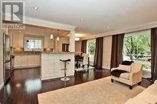 1583 Bothwell Avenue, Mississauga, ON - Indoor