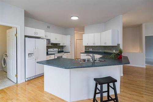 6-856 John Bruce Rd, Winnipeg, MB 