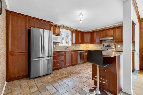 Cuisine - 901 Ch. De Dunany, Lachute, QC - Indoor Photo Showing Kitchen