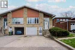 124 CHIPWOOD CRESCENT Toronto, ON M2J 3X7