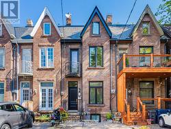 133 COWAN AVENUE Toronto, ON M6K 2N1