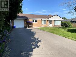 59 ELIZABETH CRESCENT S Whitby, ON L1N 3R8