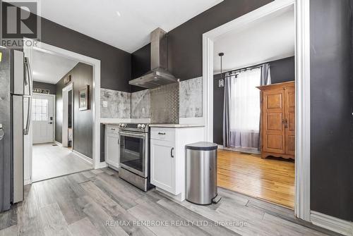 67 Alder Crescent, Deep River, ON - Indoor Photo Showing Kitchen