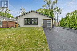 46 ROSSBURN DRIVE Toronto, ON M9C 2P8