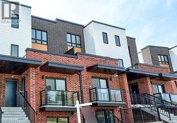 281 CHAPEL HILL Drive Kitchener, ON N2R 0S4