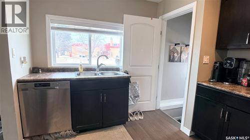 1537 Second Street, Estevan, SK - Indoor Photo Showing Kitchen With Double Sink