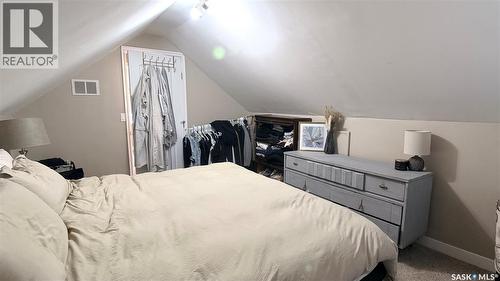 1537 Second Street, Estevan, SK - Indoor Photo Showing Bedroom