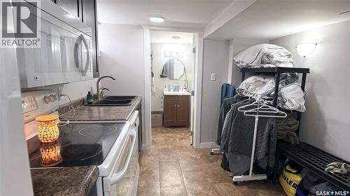 1537 Second Street, Estevan, SK - Indoor